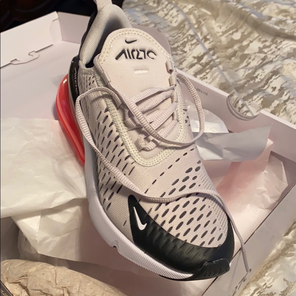 Women’s air max 270 brand new